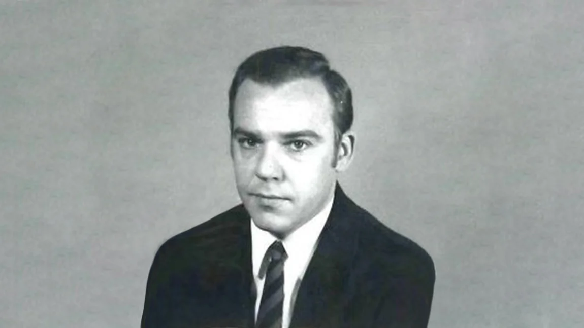Prof. Dr. Dieter Müller Ausgegrautes älteres Passbild von Professor Müller